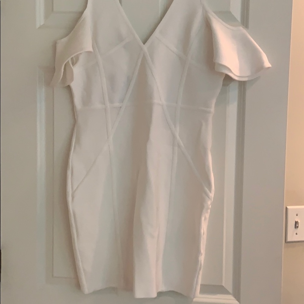 NWT. BEBE white dress size large